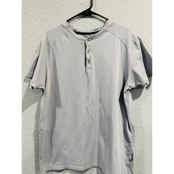 Kenneth Cole Men's T-Shirt, Size Large, Light Blue/Gray - Picture 2 of 8